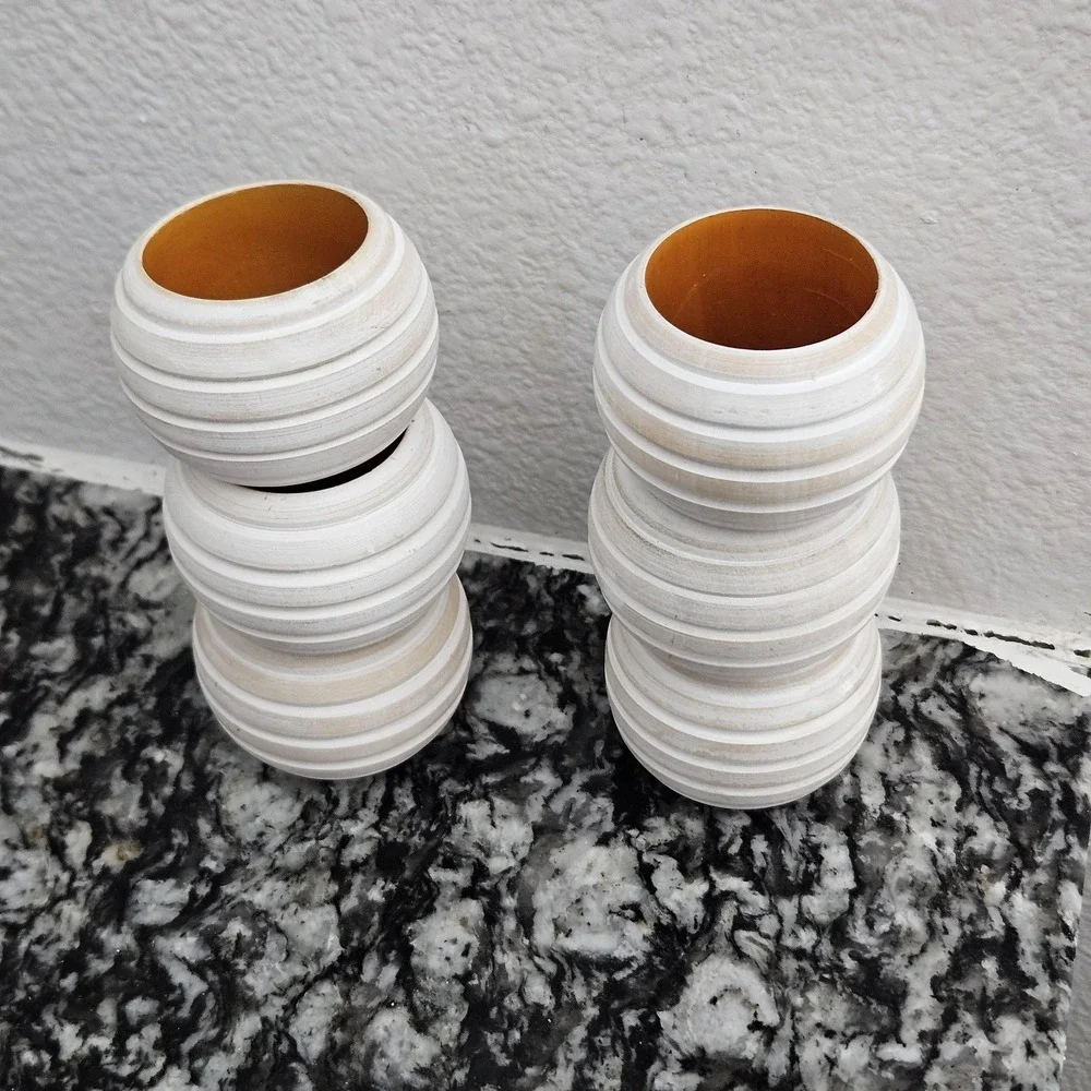 Vintage whitewashed Ribbed Napkin Rings with mustard melamine center-‎ set of 6